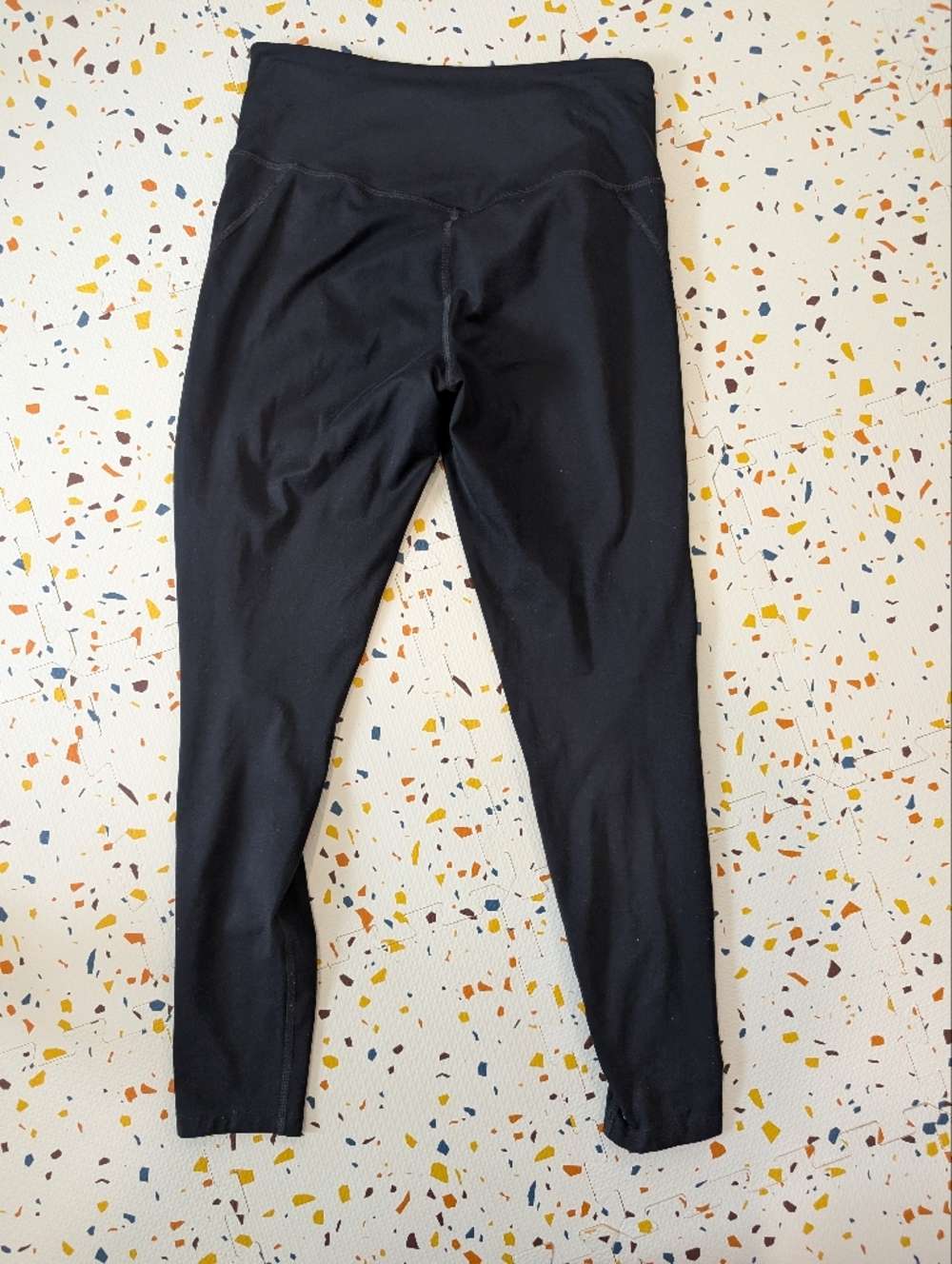 Girlfriend Collective Large Compression Legging - Picture 3 of 3